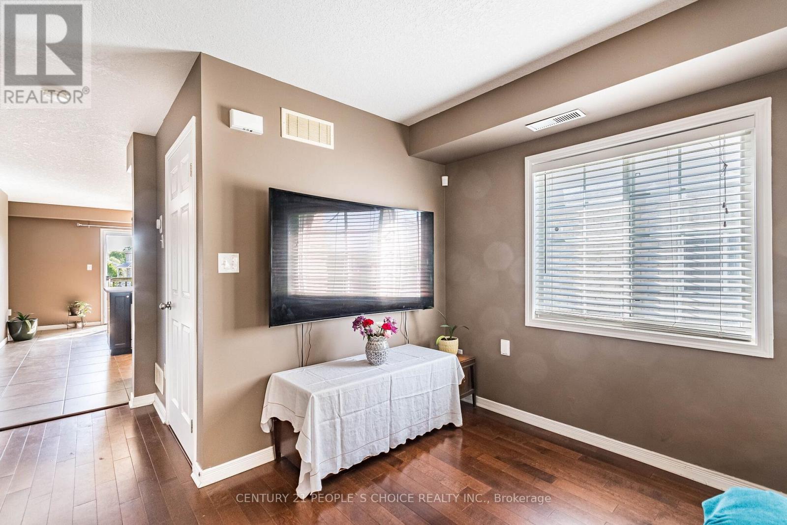 #9 35 MOUNTFORD DRIVE - 12