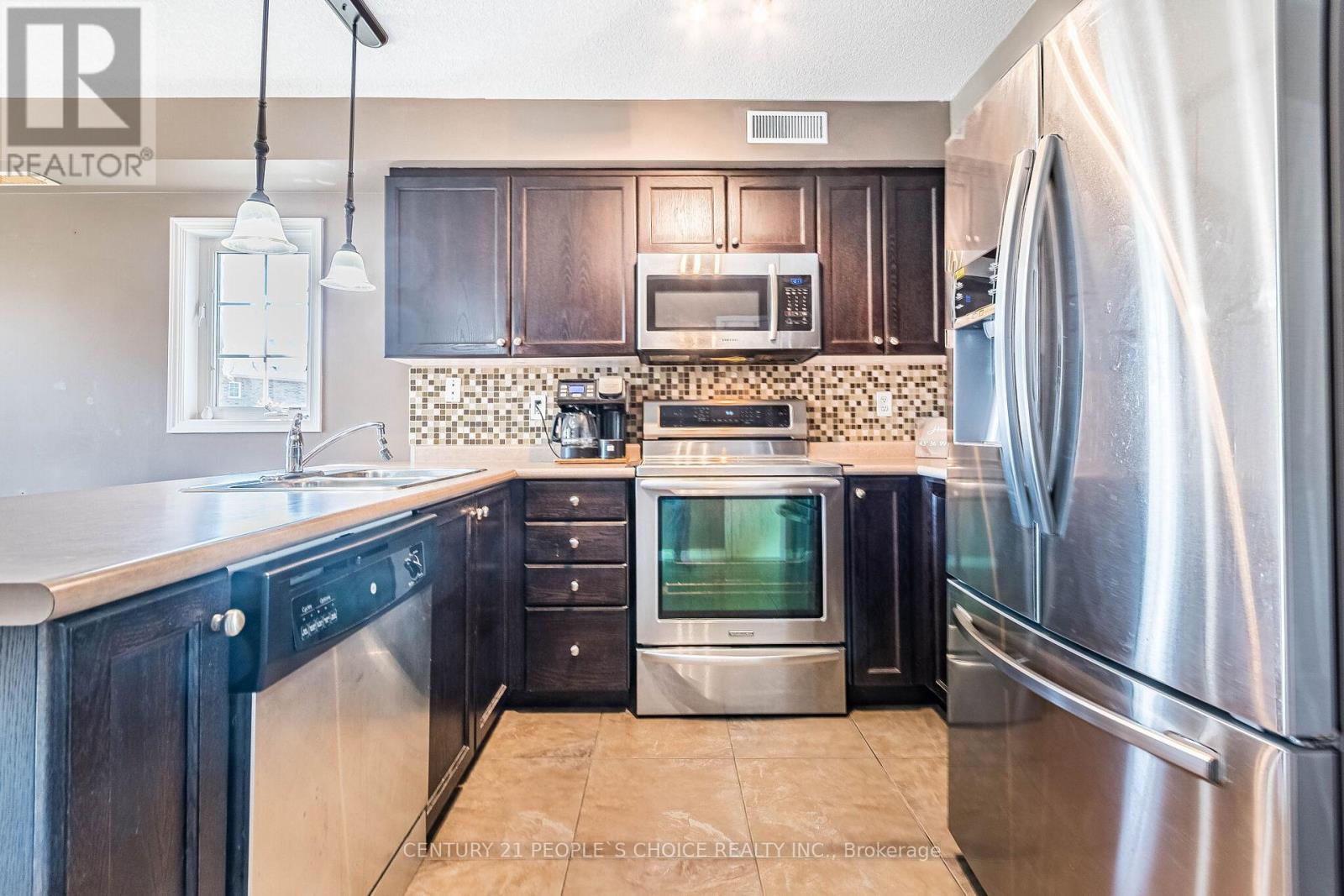 #9 35 MOUNTFORD DRIVE - 14