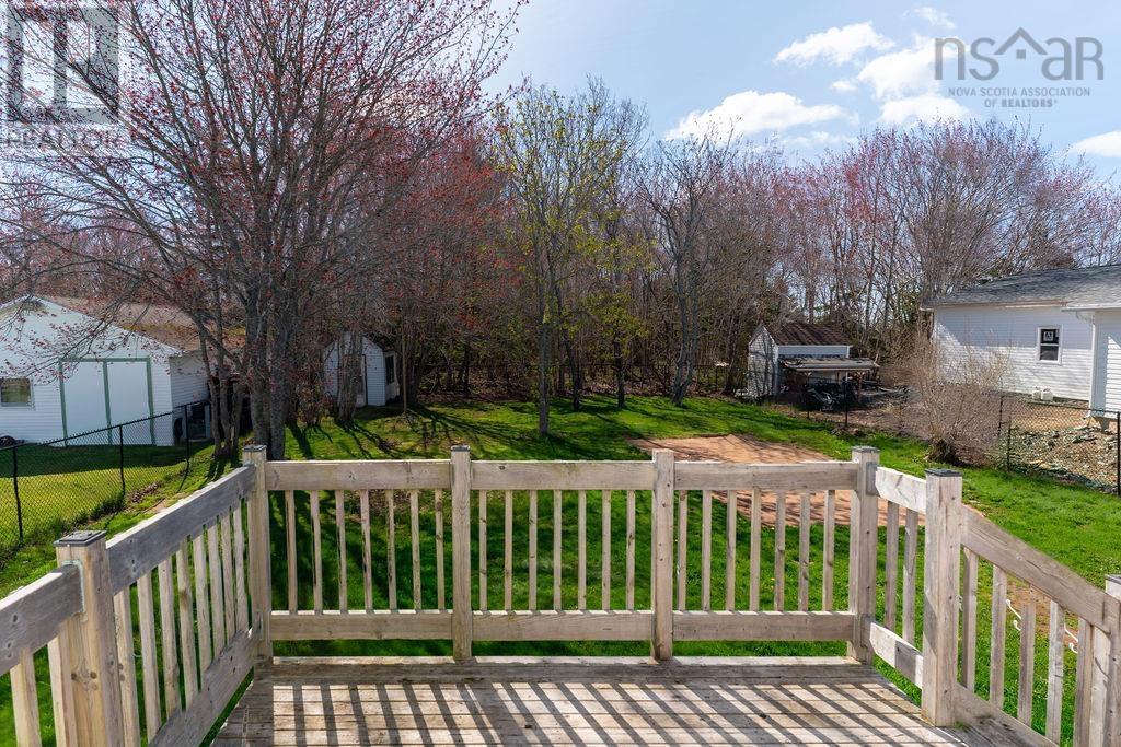 119 Howard Avenue - 35