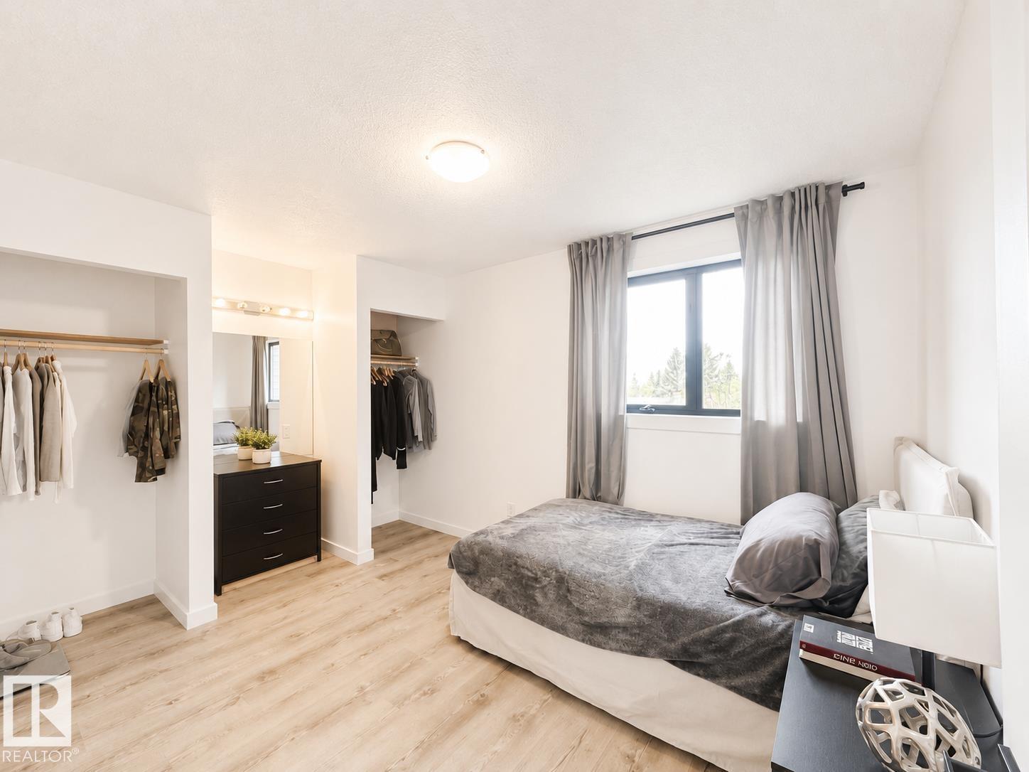 38 WOODCREST AV - 31