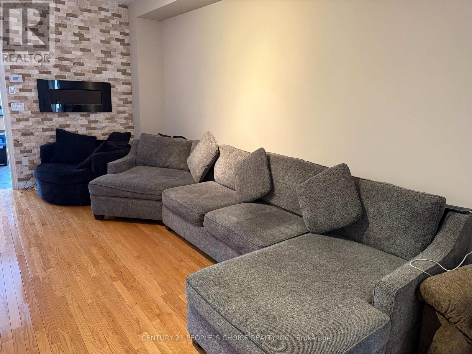 76 DANIEL REAMAN CRESCENT NW - 4