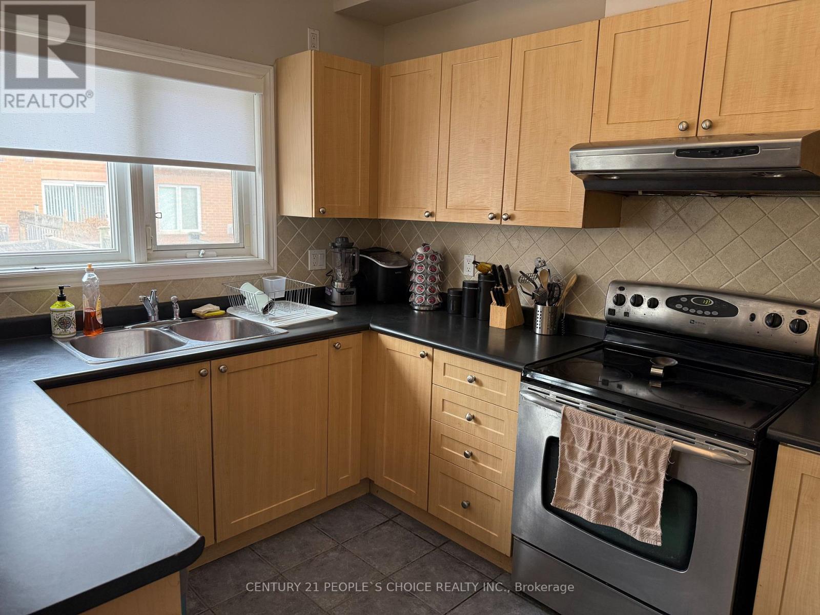 76 DANIEL REAMAN CRESCENT NW - 5