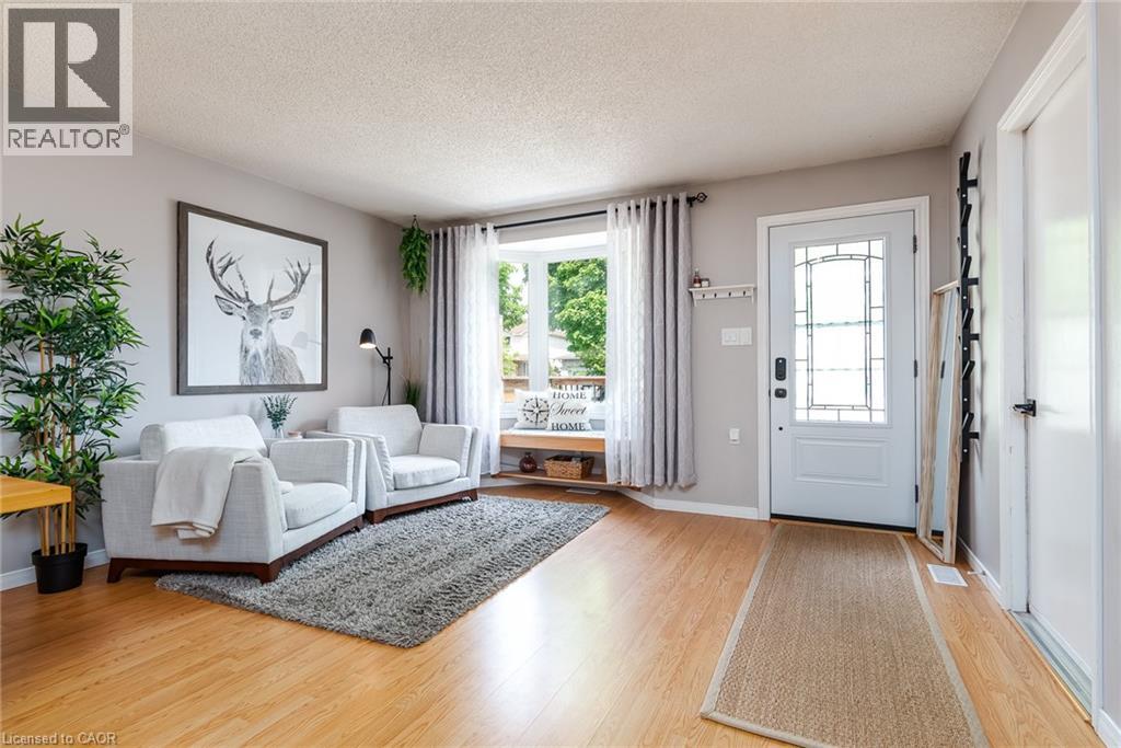 11 WENDY Crescent - 4