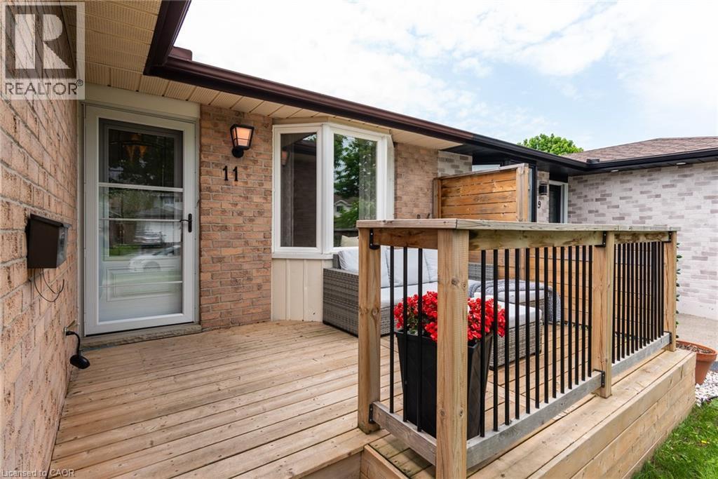 11 WENDY Crescent - Image 2