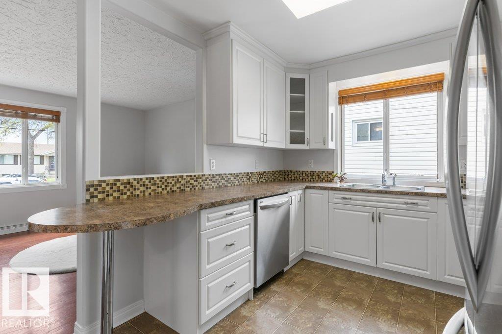 13056 SHERBROOKE AV NW - 9