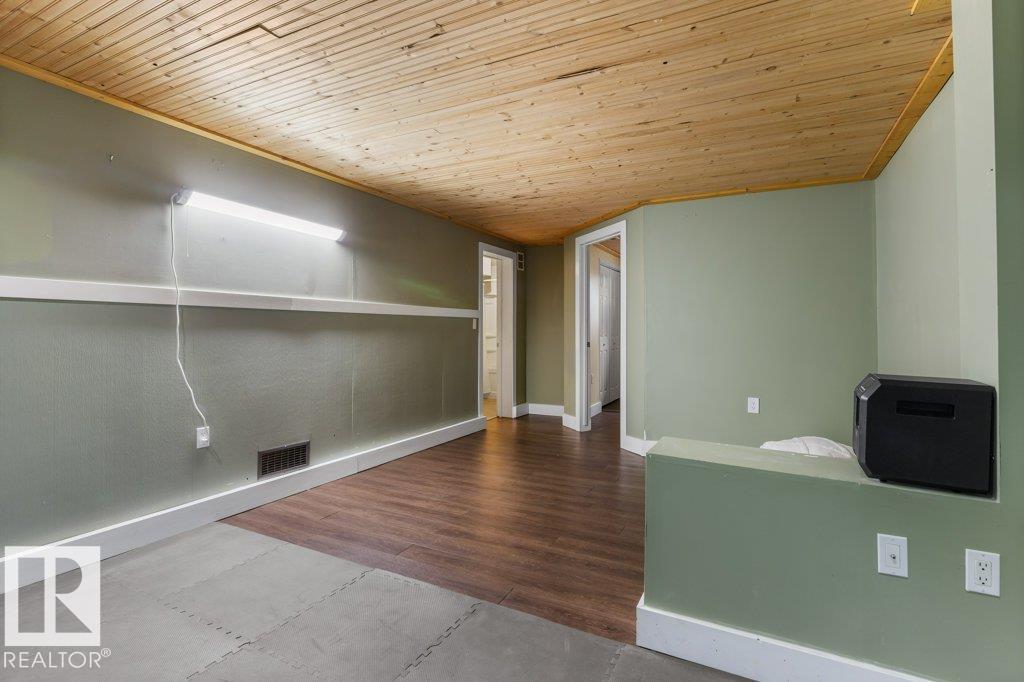 13056 SHERBROOKE AV NW - 24