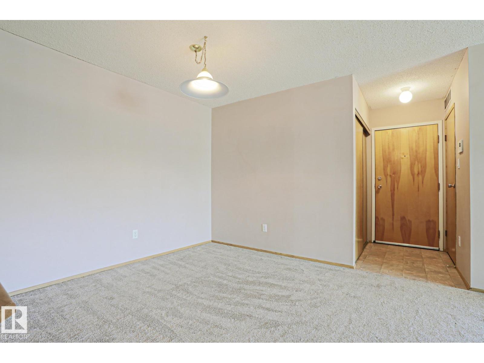 #203 44 ALPINE PL - Image 3