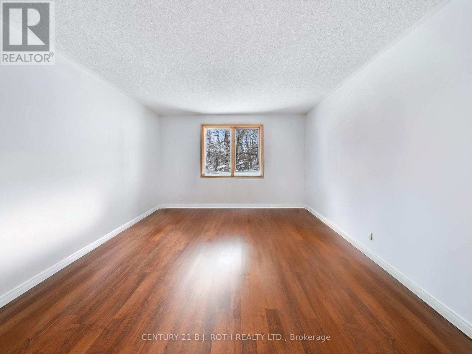 292 MILLARD STREET - 4