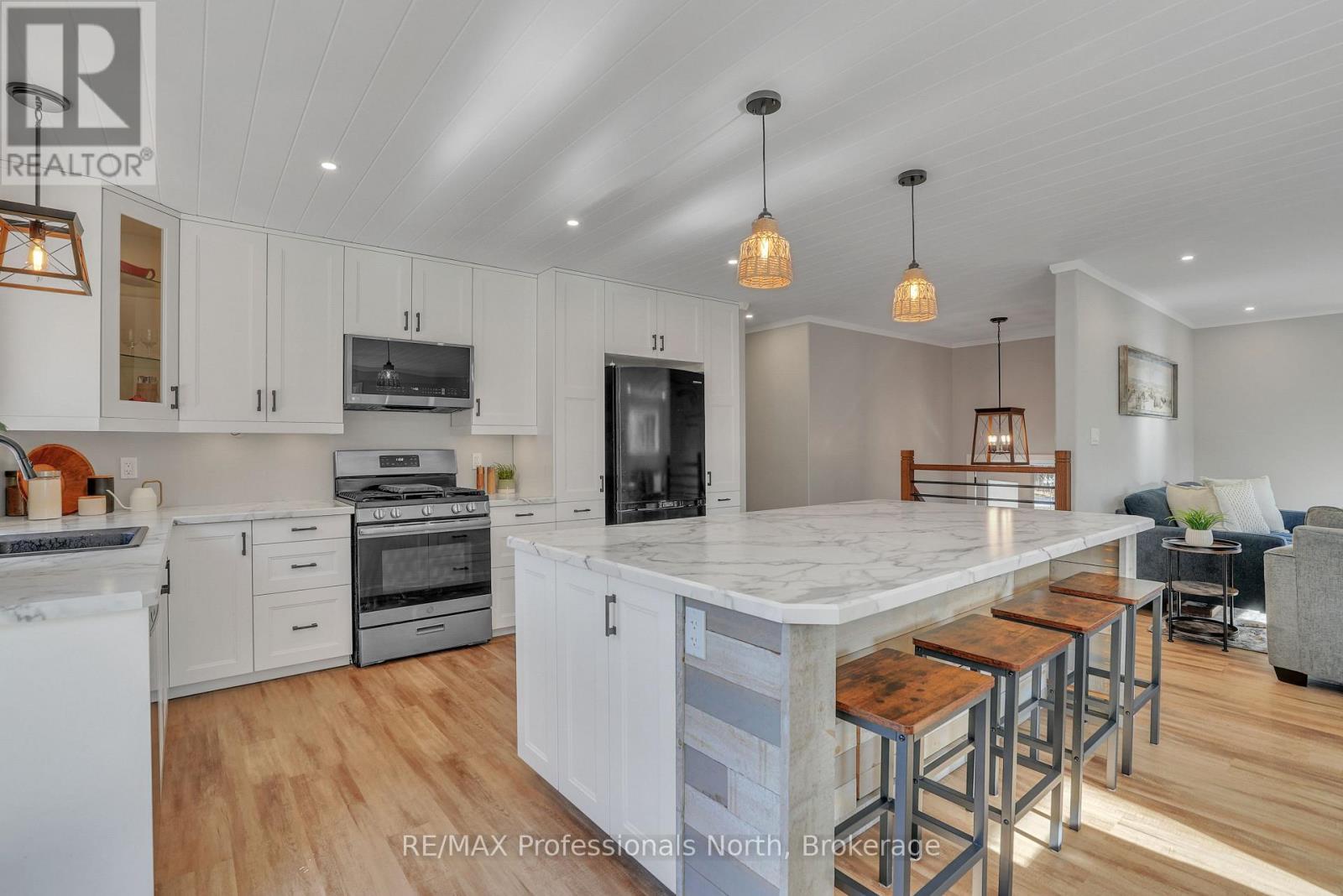 79 MAINHOOD ROAD - 6
