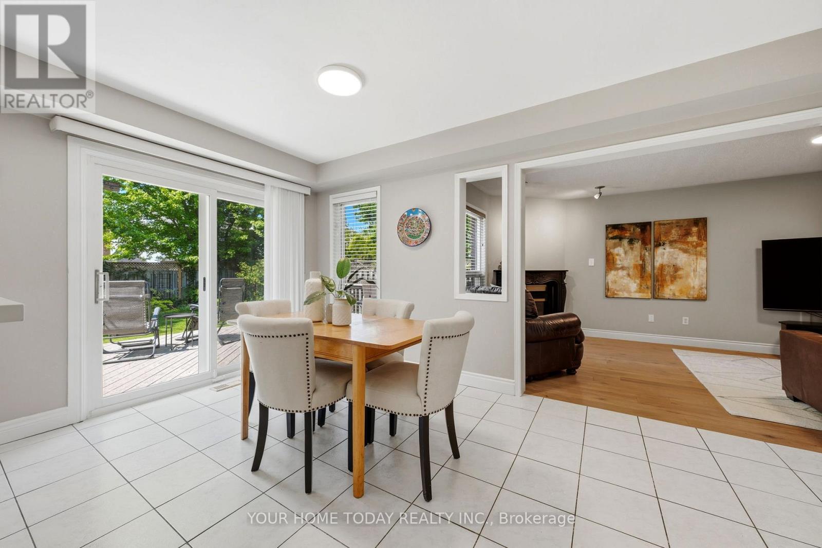 5 CURRY CRESCENT - 11