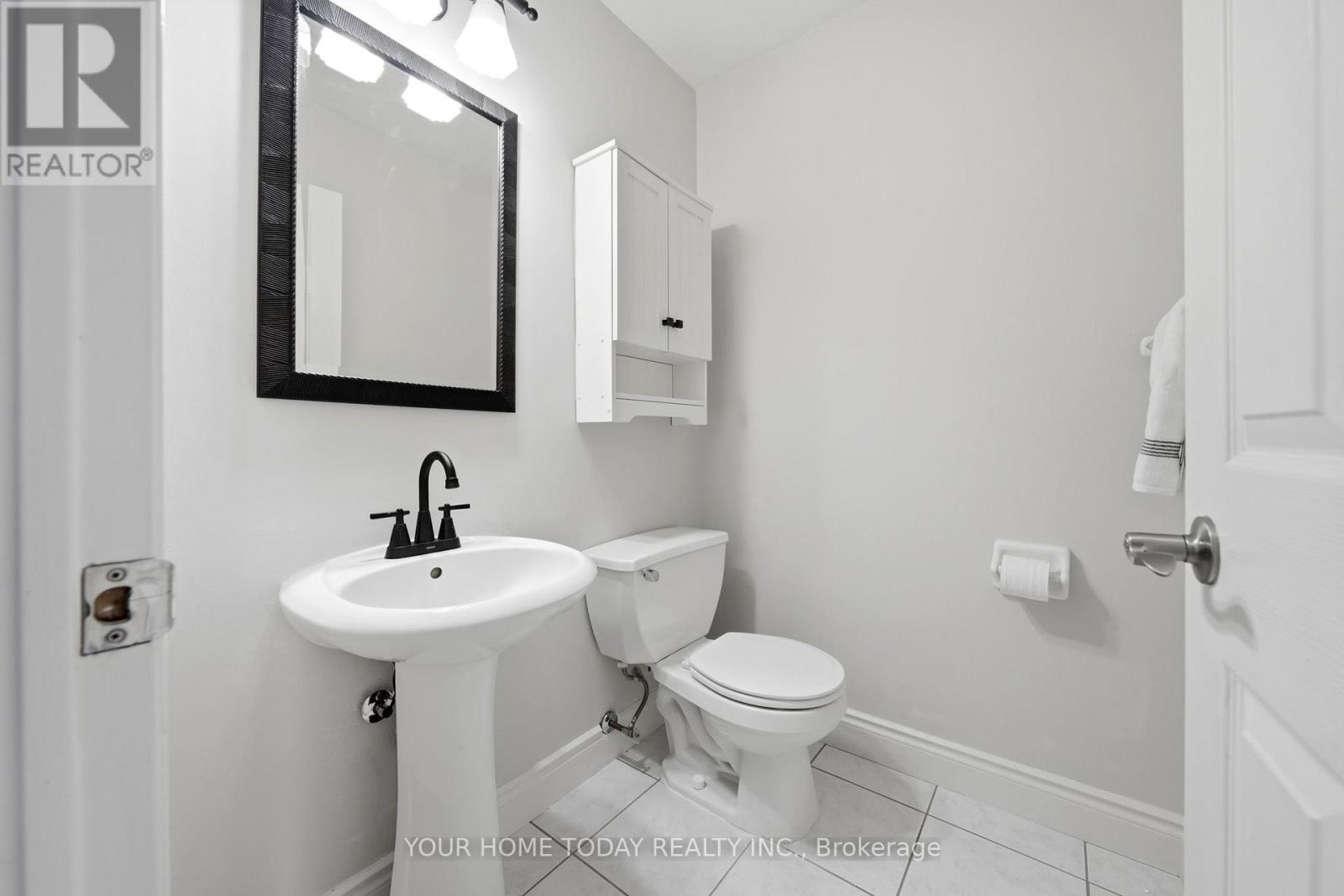 5 CURRY CRESCENT - 14