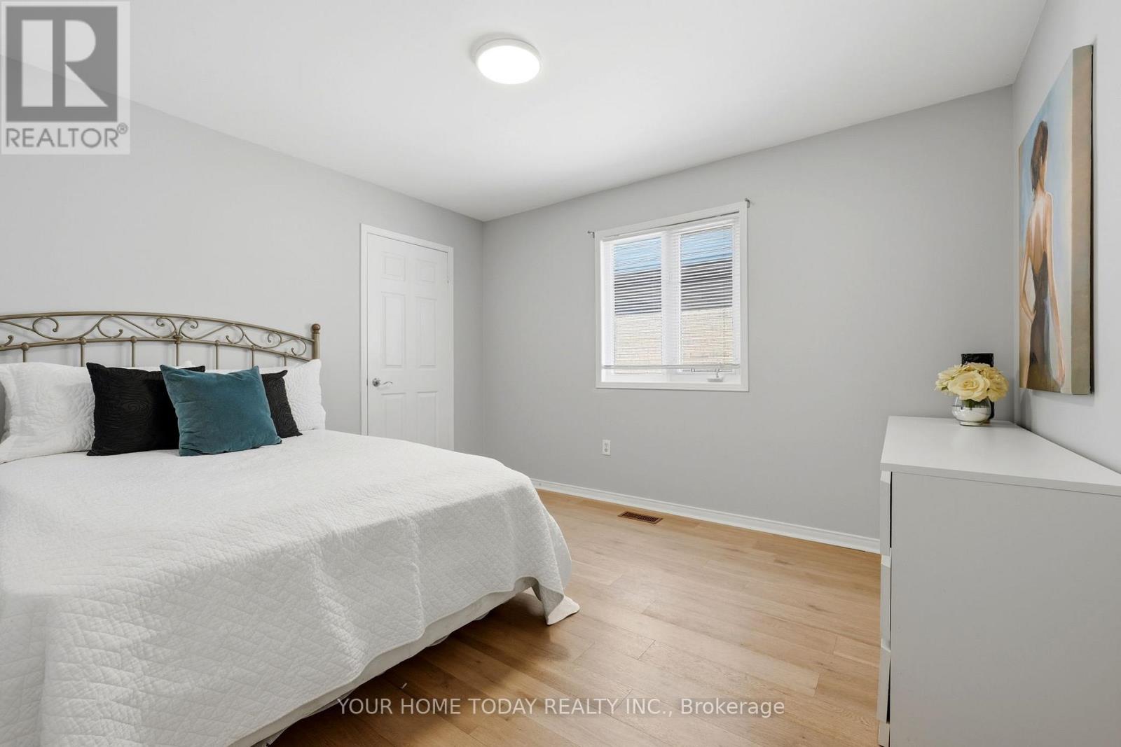 5 CURRY CRESCENT - 22