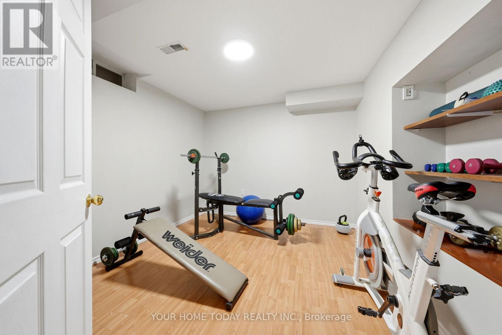 5 CURRY CRESCENT - 30