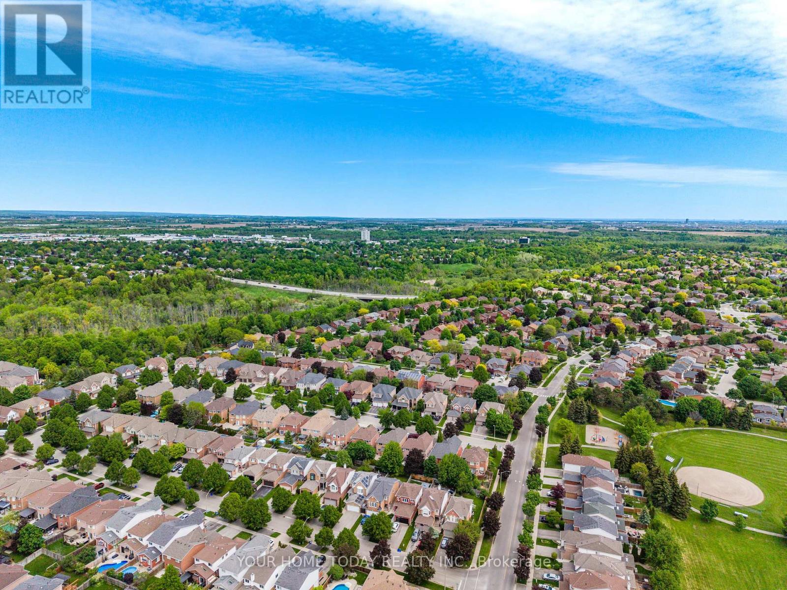 5 CURRY CRESCENT - 42
