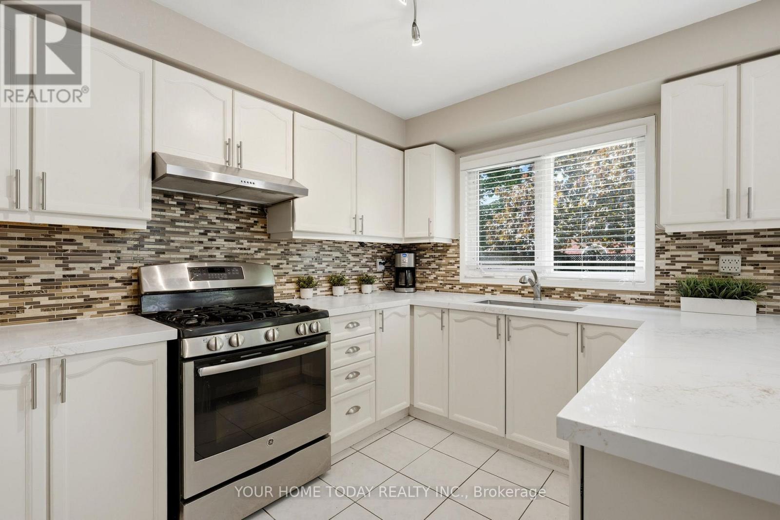 5 CURRY CRESCENT - 9