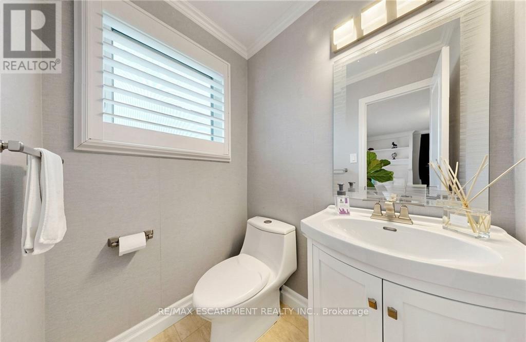 1365 ESTER DRIVE - 10