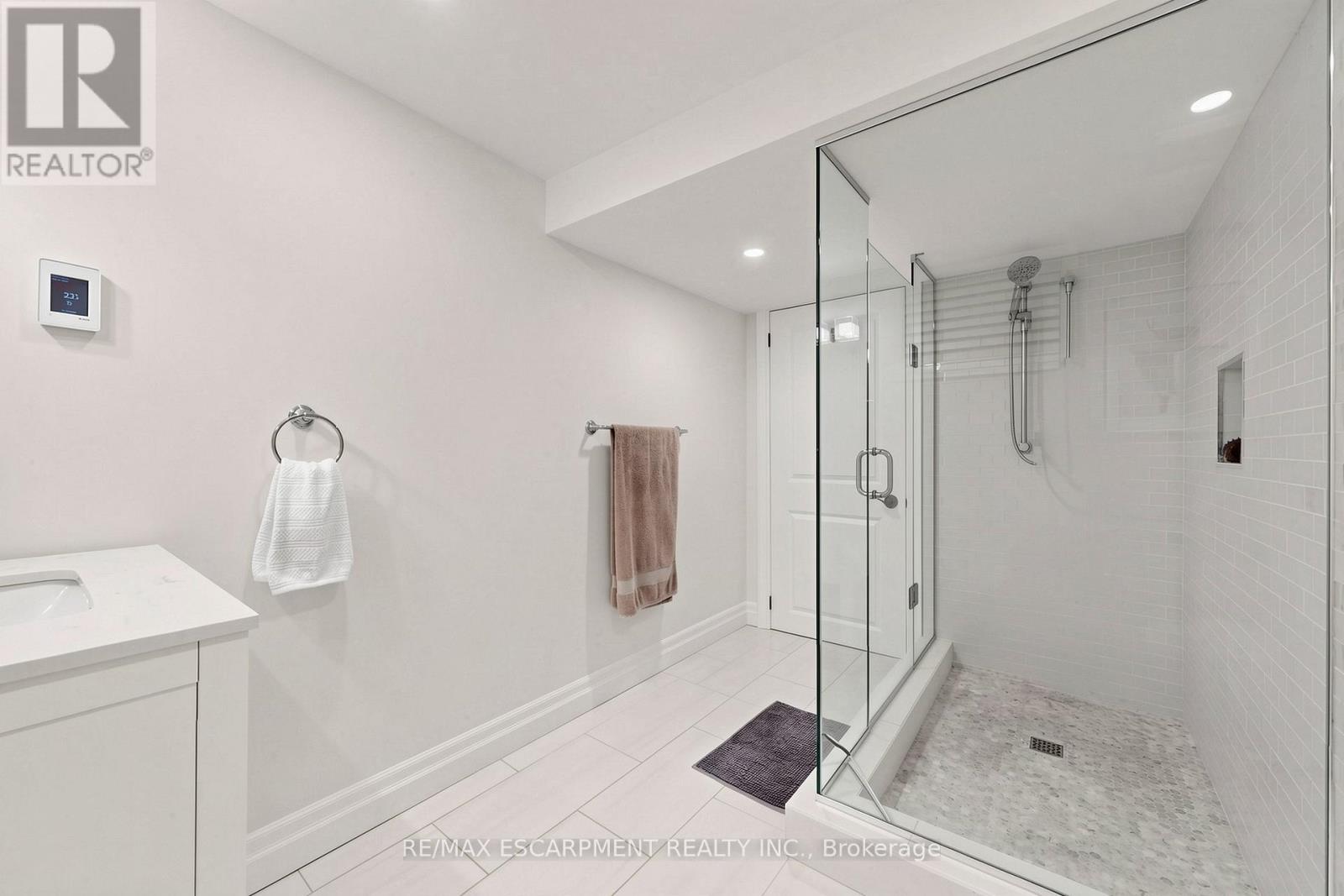 1365 ESTER DRIVE - 29