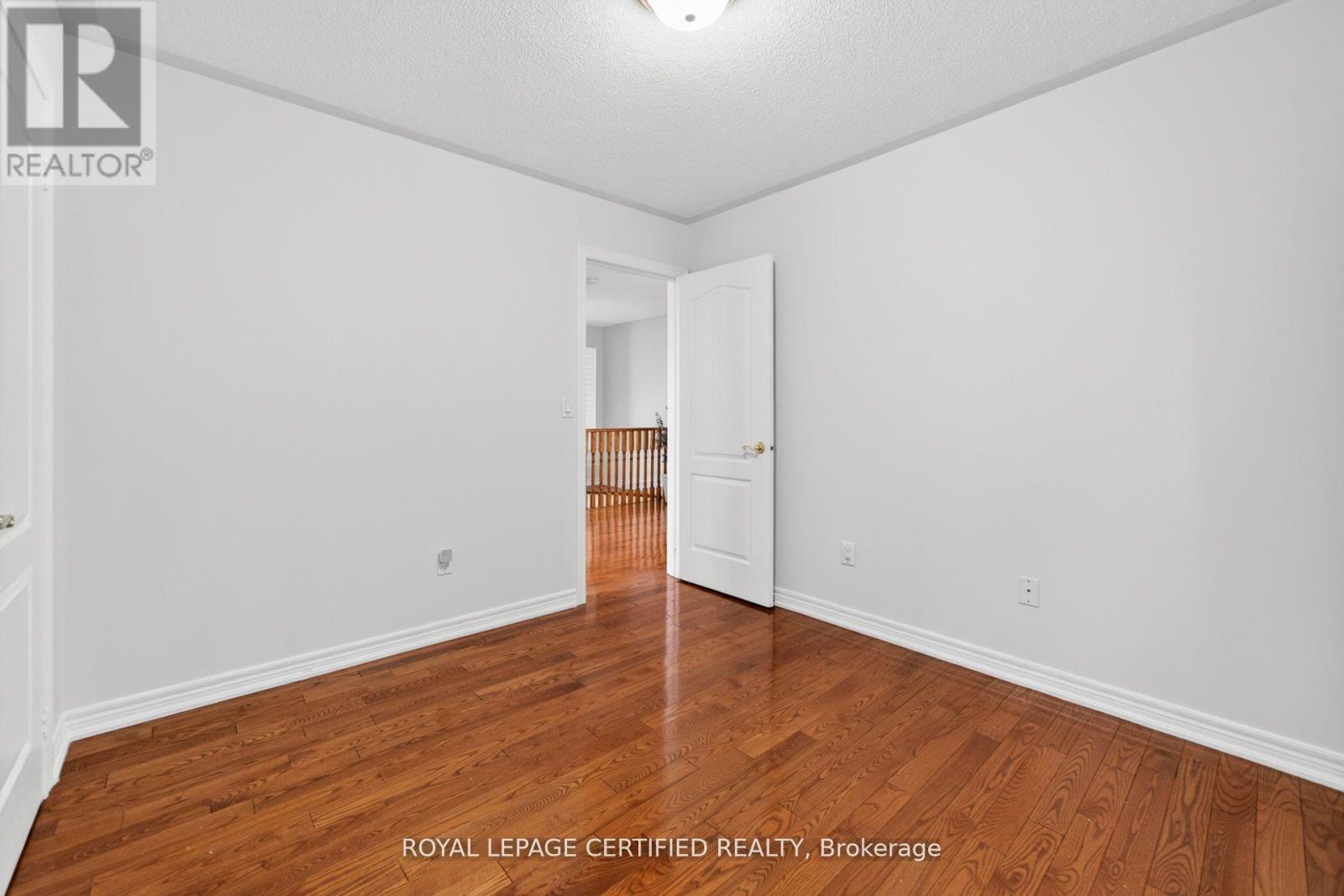 643 GARDEN WALK - 26
