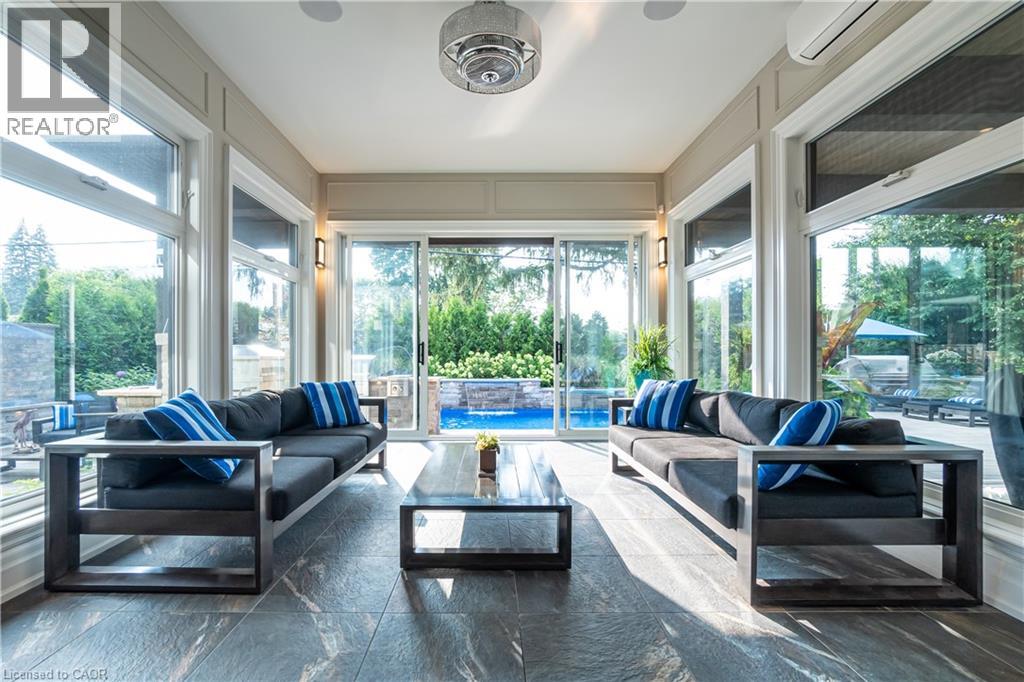 100 SENECA Drive - 12