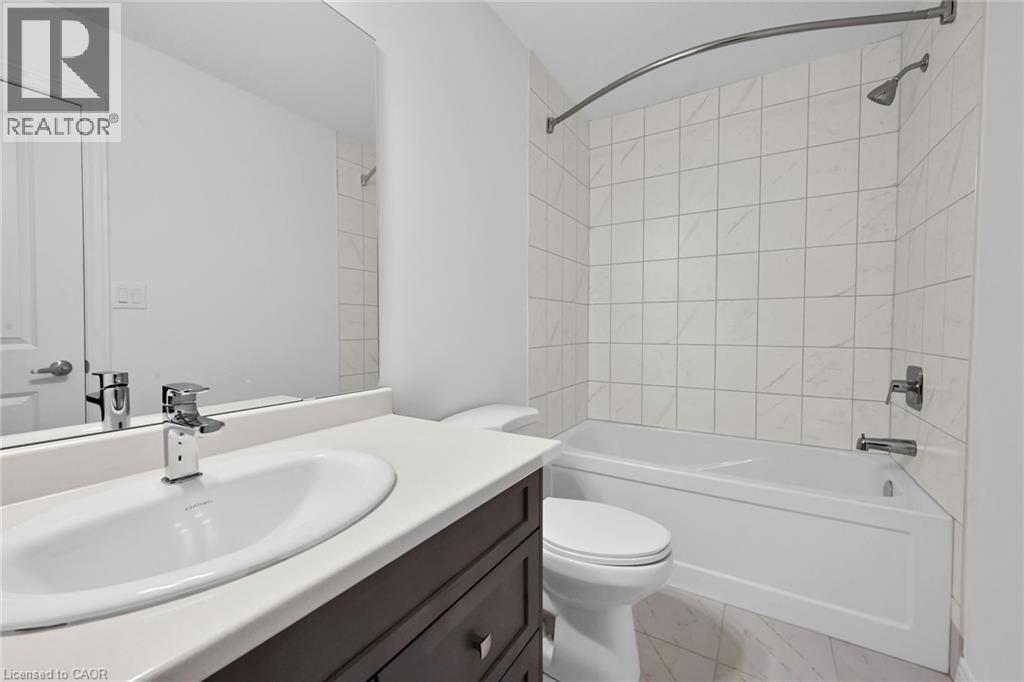 #35 120 COURT Drive - 25