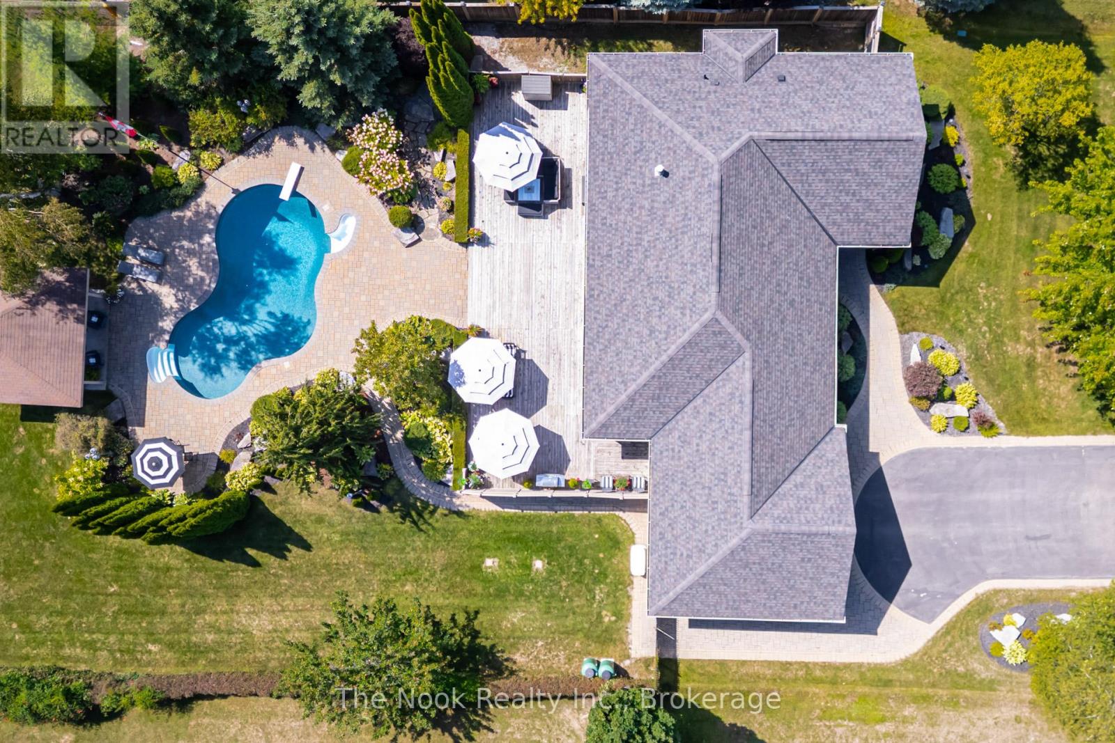 32 MIKELEN DRIVE - 46