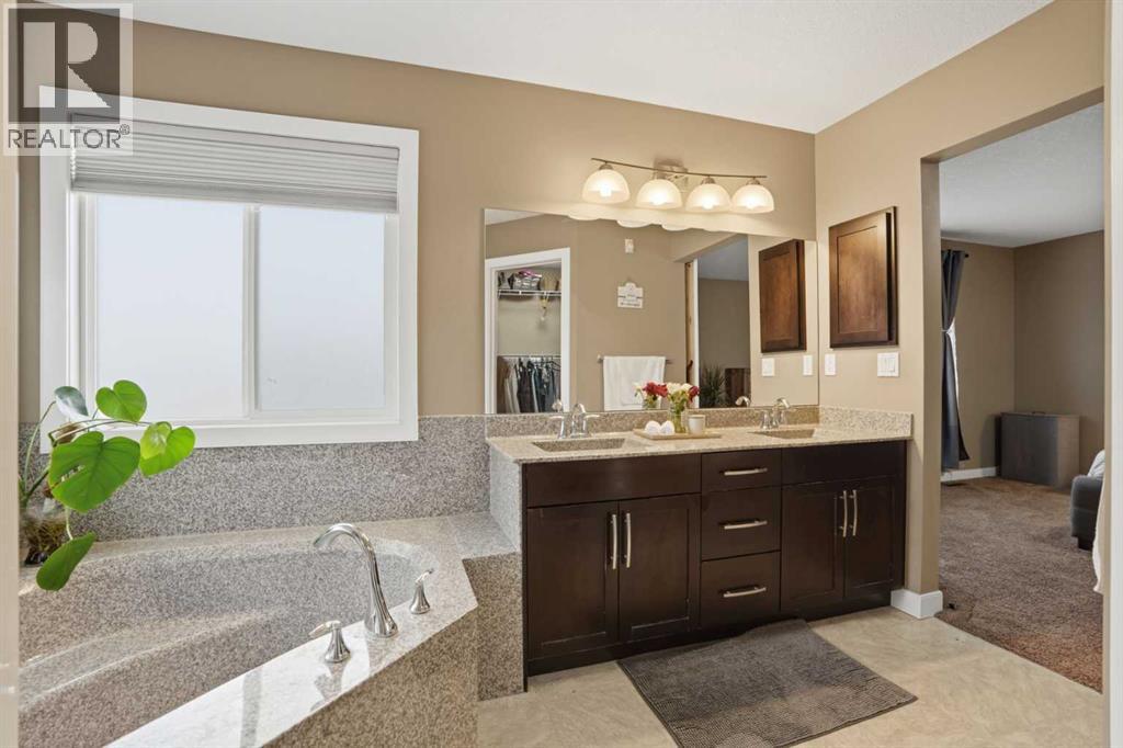 44 Westridge Crescent - 29
