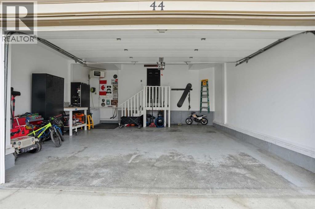 44 Westridge Crescent - 41