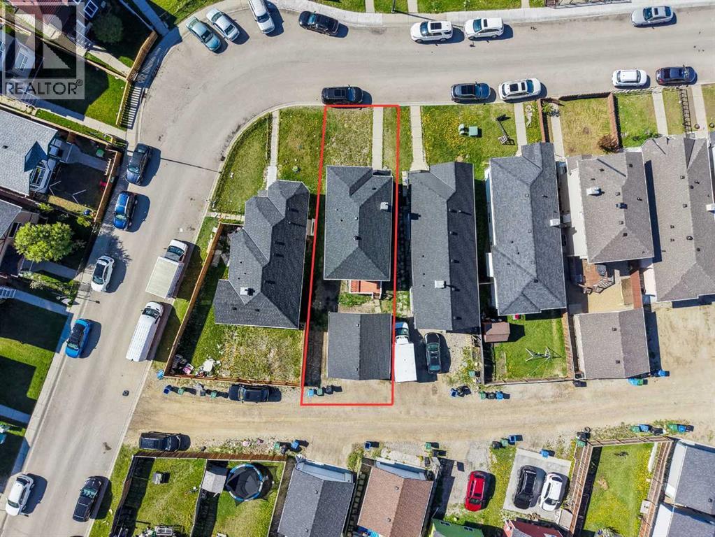 230 Tarawood Close NE - Image 2