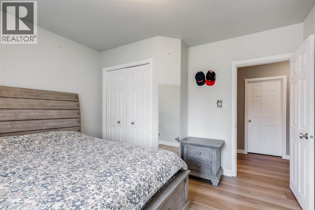 1811 13 Avenue NW - 23