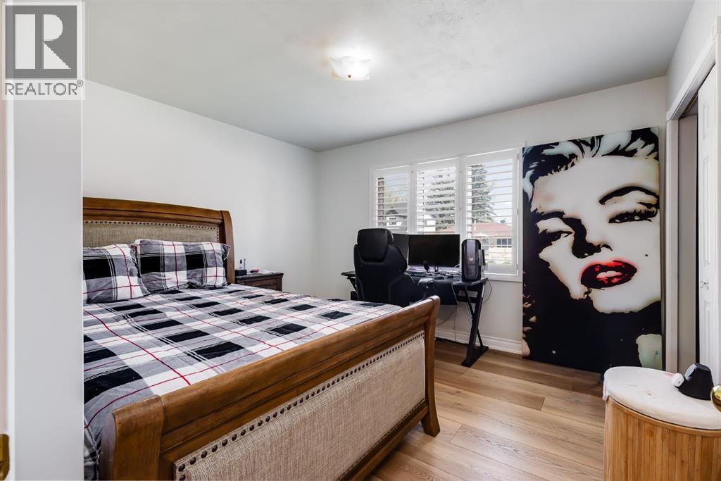 1811 13 Avenue NW - 20