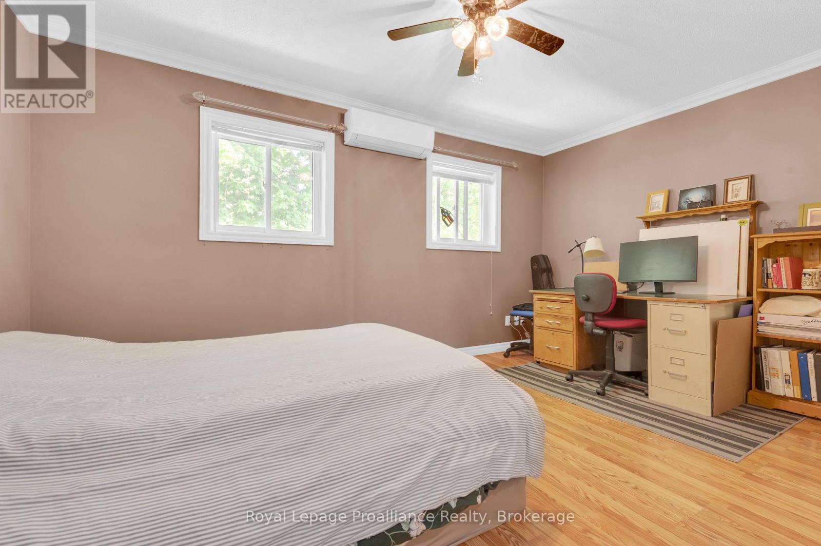 #D 37 YOUNG STREET - 22