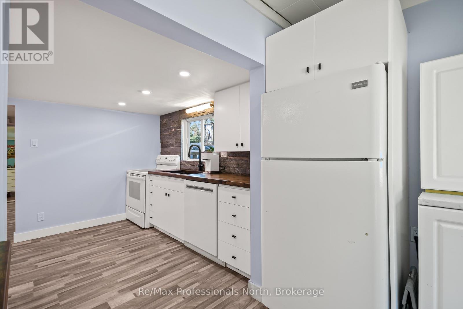 550 PINEDALE ROAD - 14