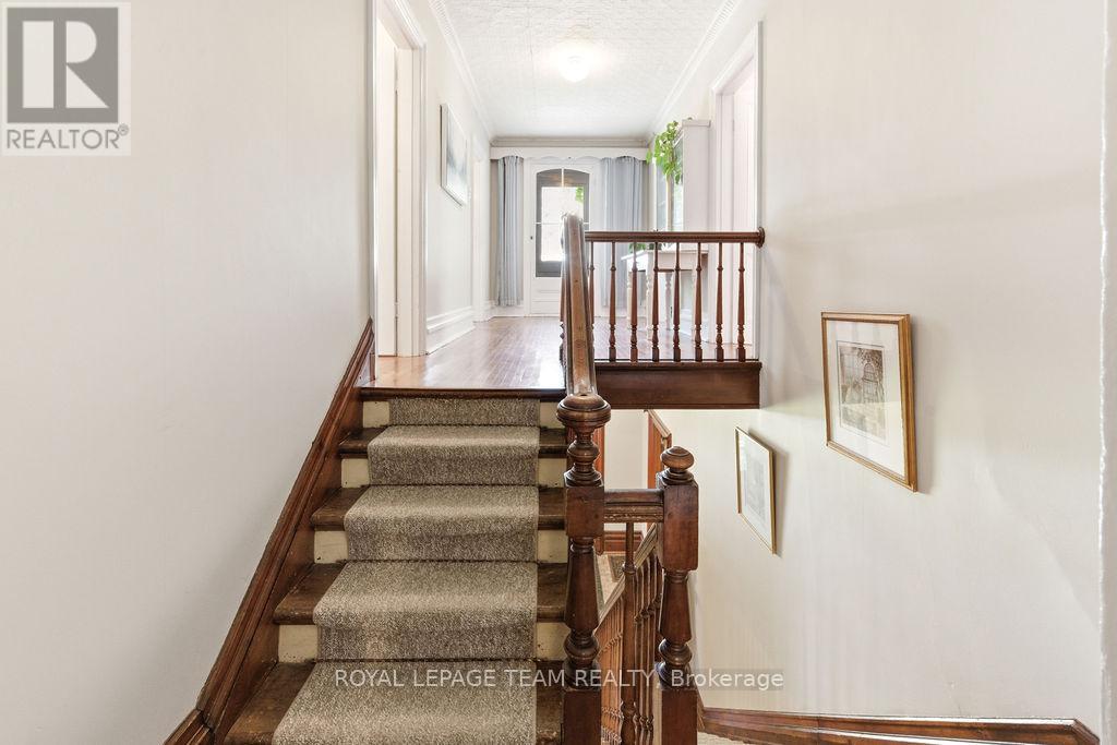 241 JOHN STREET N - 22