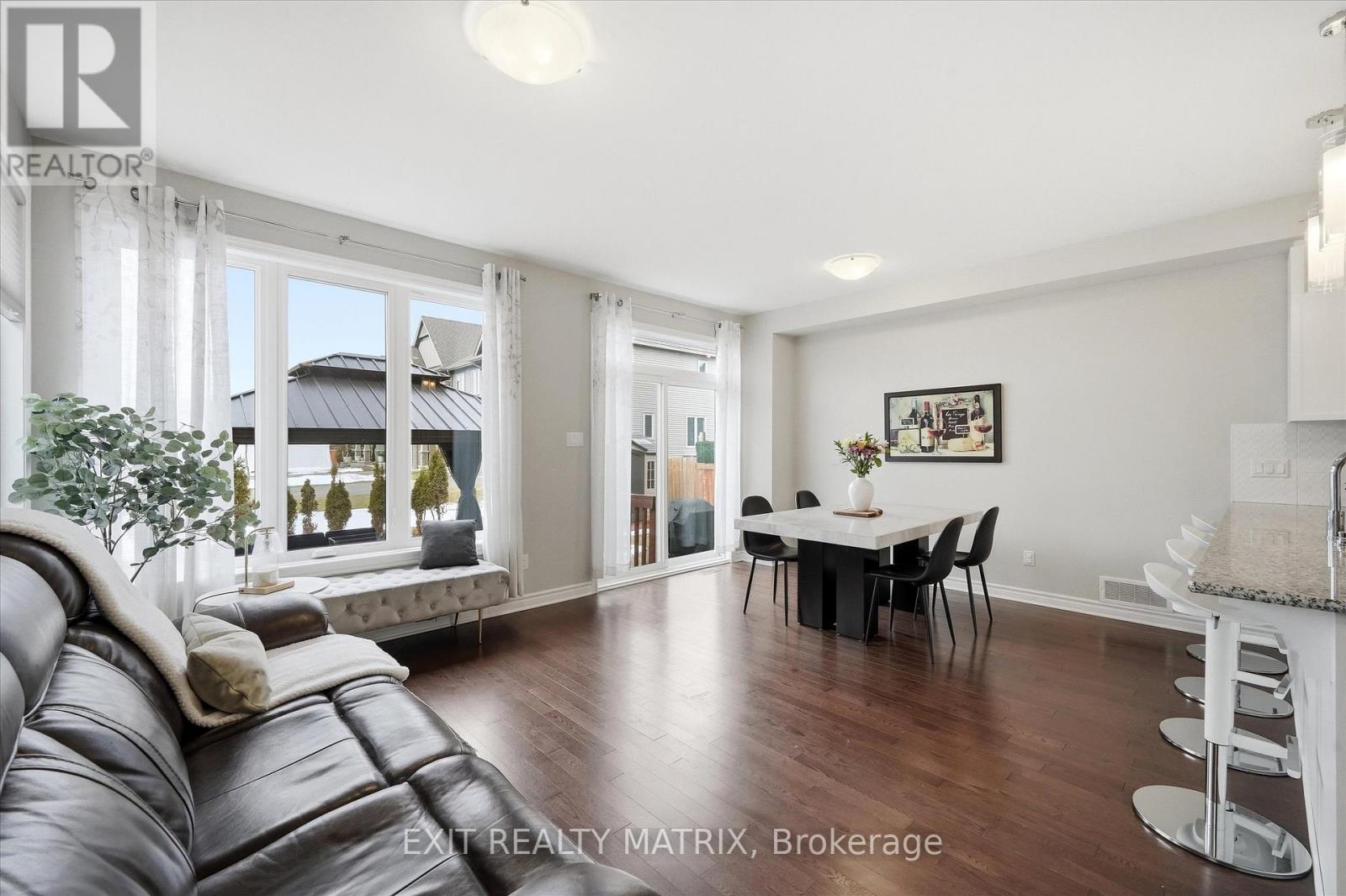 23 DUNCANVILLE STREET - 14