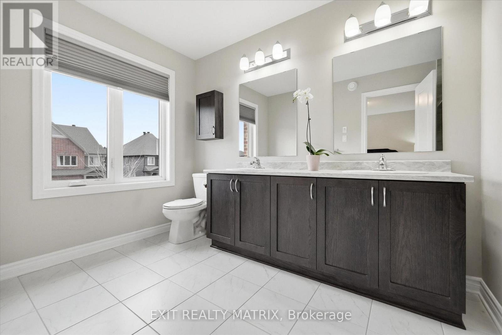 23 DUNCANVILLE STREET - 22