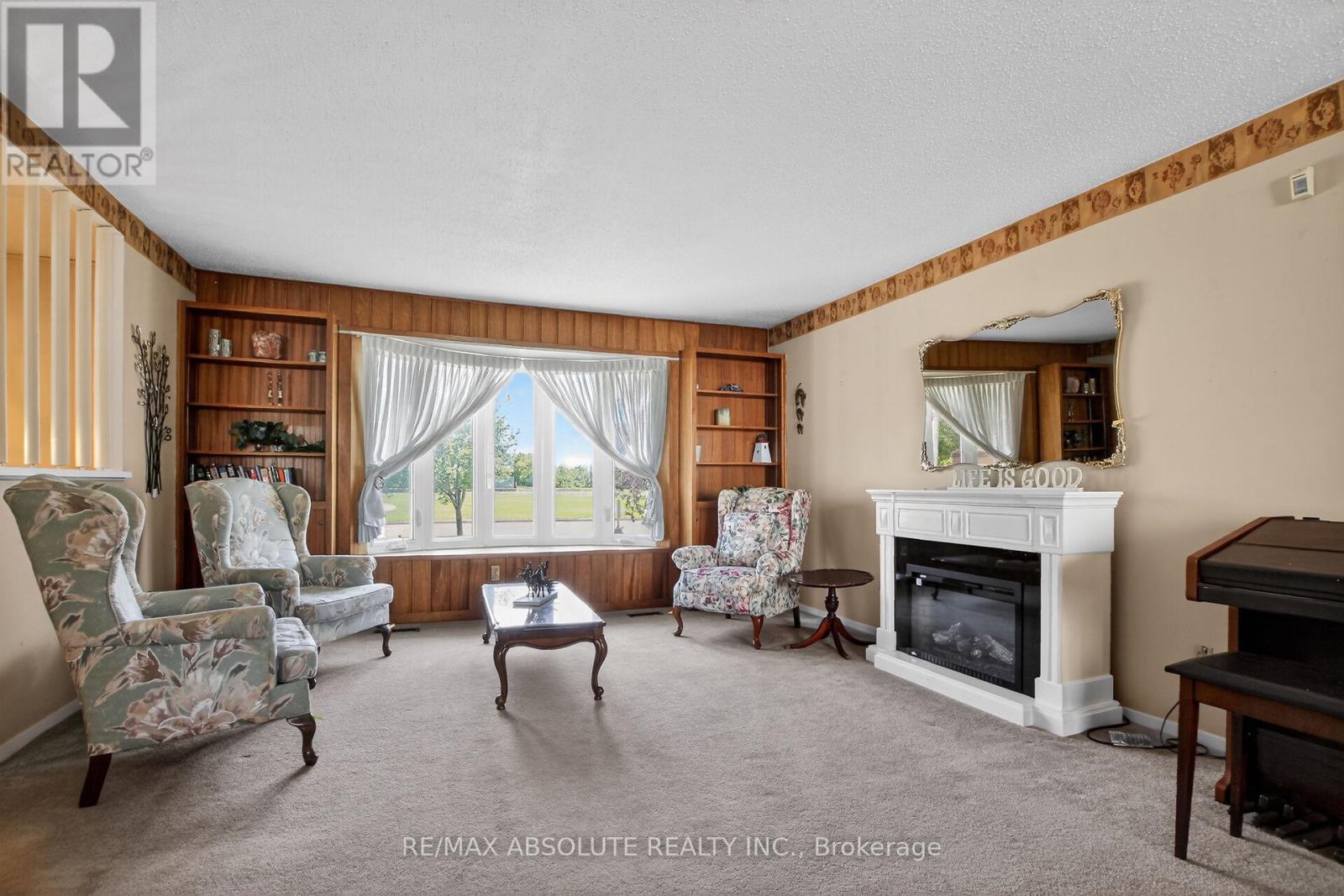 2799 DUMAURIER AVENUE - 9