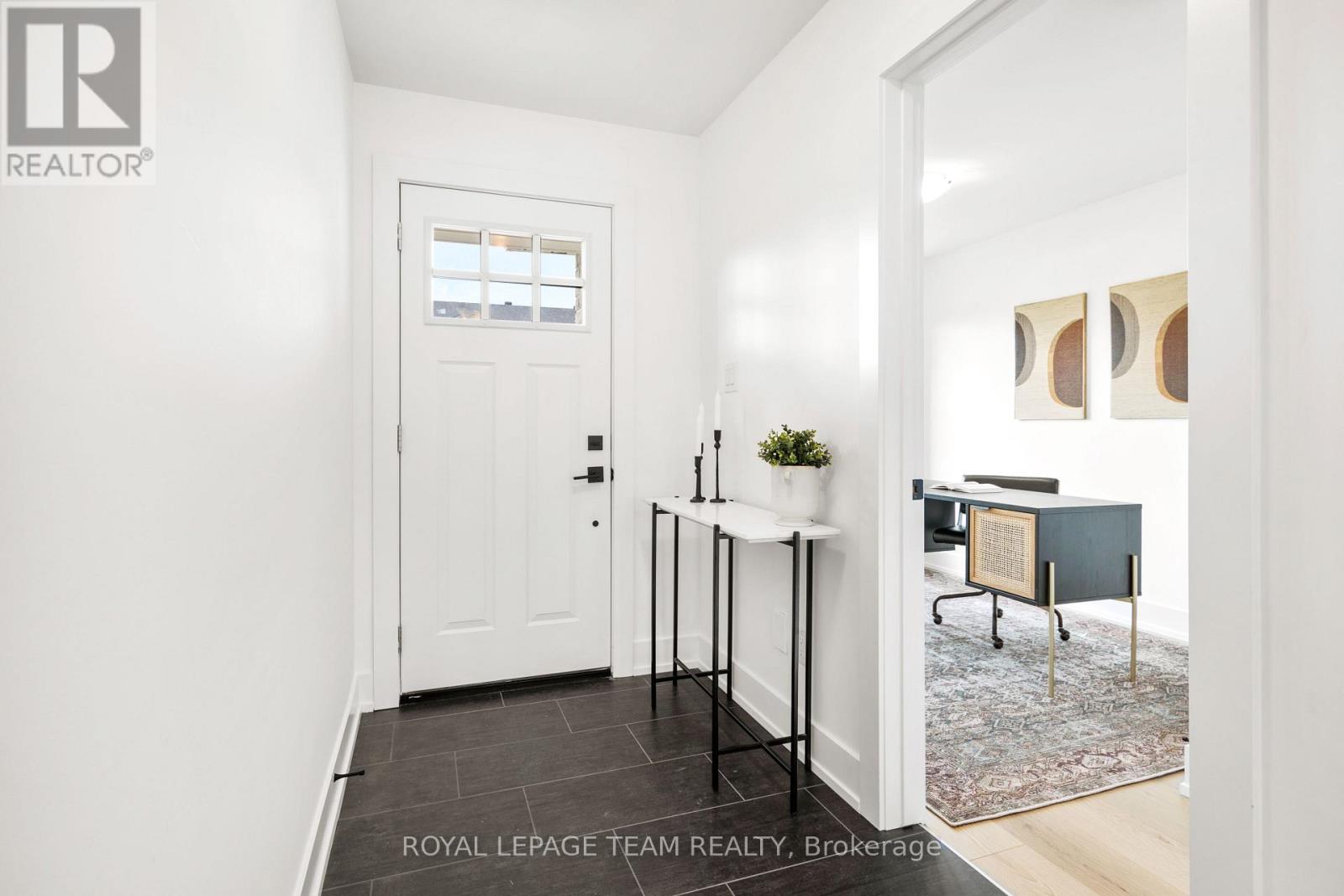 52 WHITCOMB CRESCENT - 2