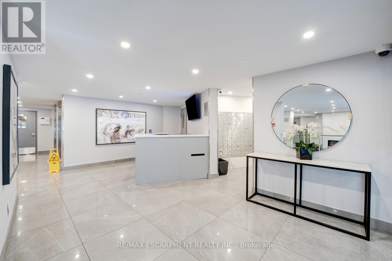 #206 10 EDGECLIFF GOLFWAY - 4