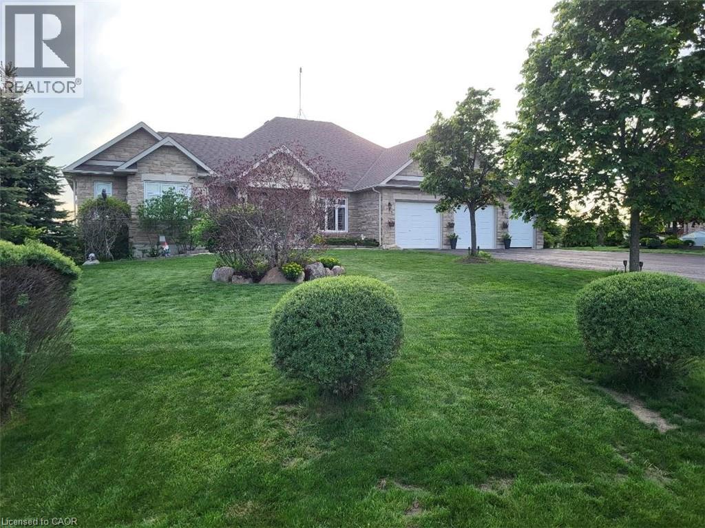 10 BROLLEY Crescent - 2