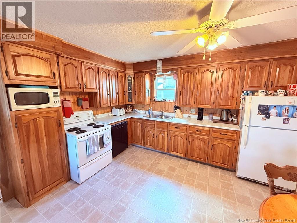 128 Houlton Street - 4