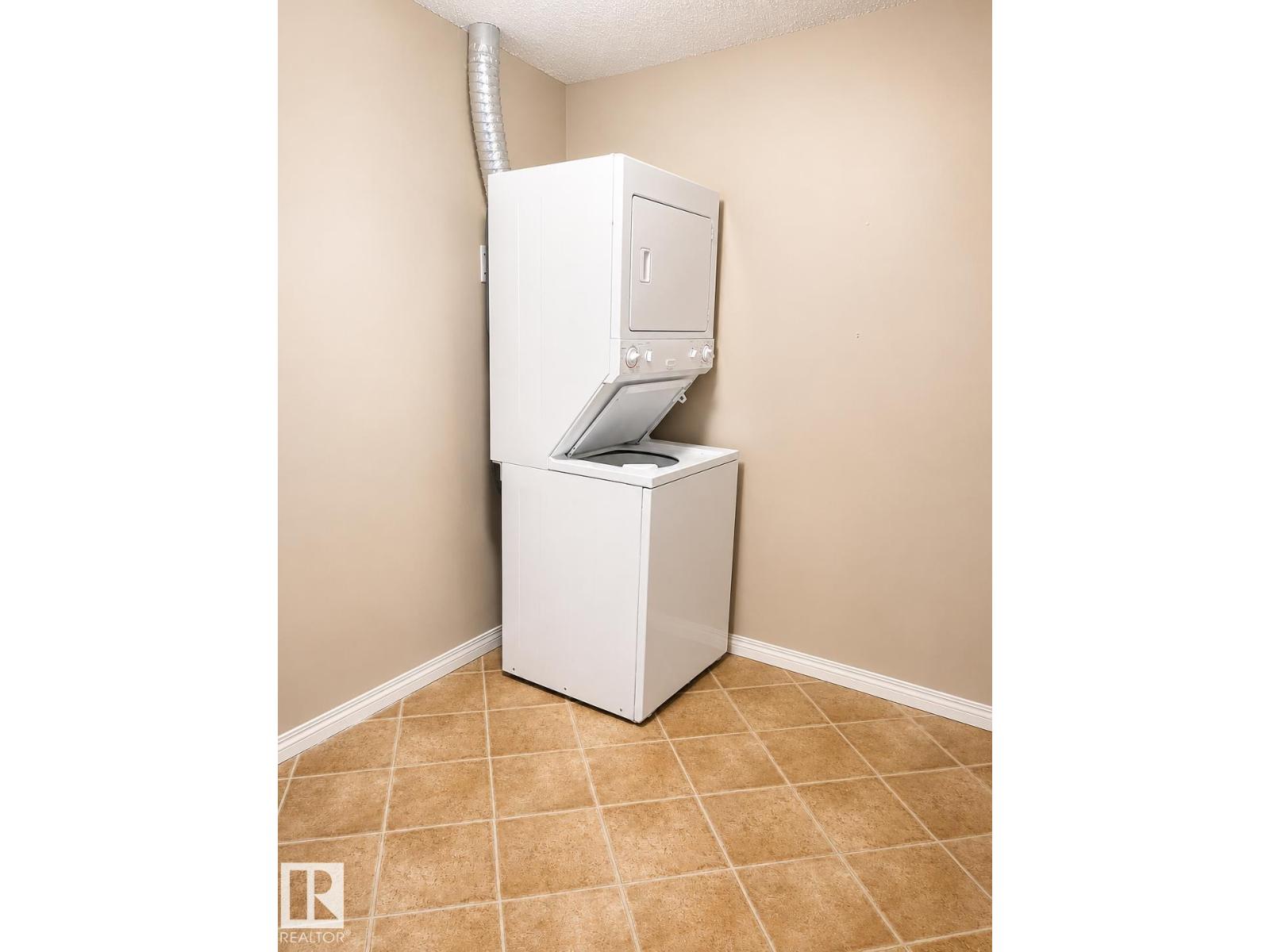 #115 5340 199 ST NW - 19