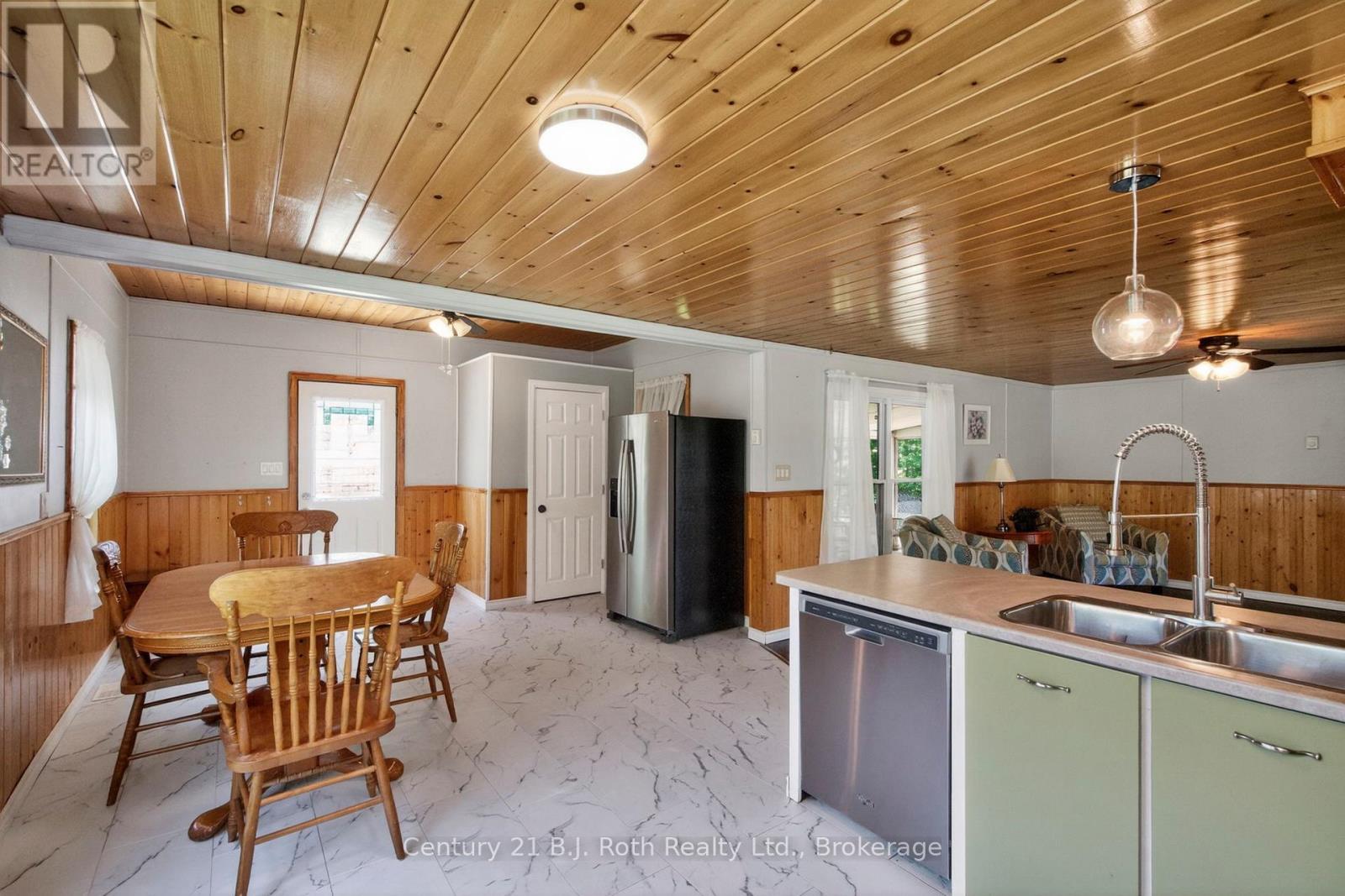 #51 5263 ELLIOTT SIDE ROAD - 17