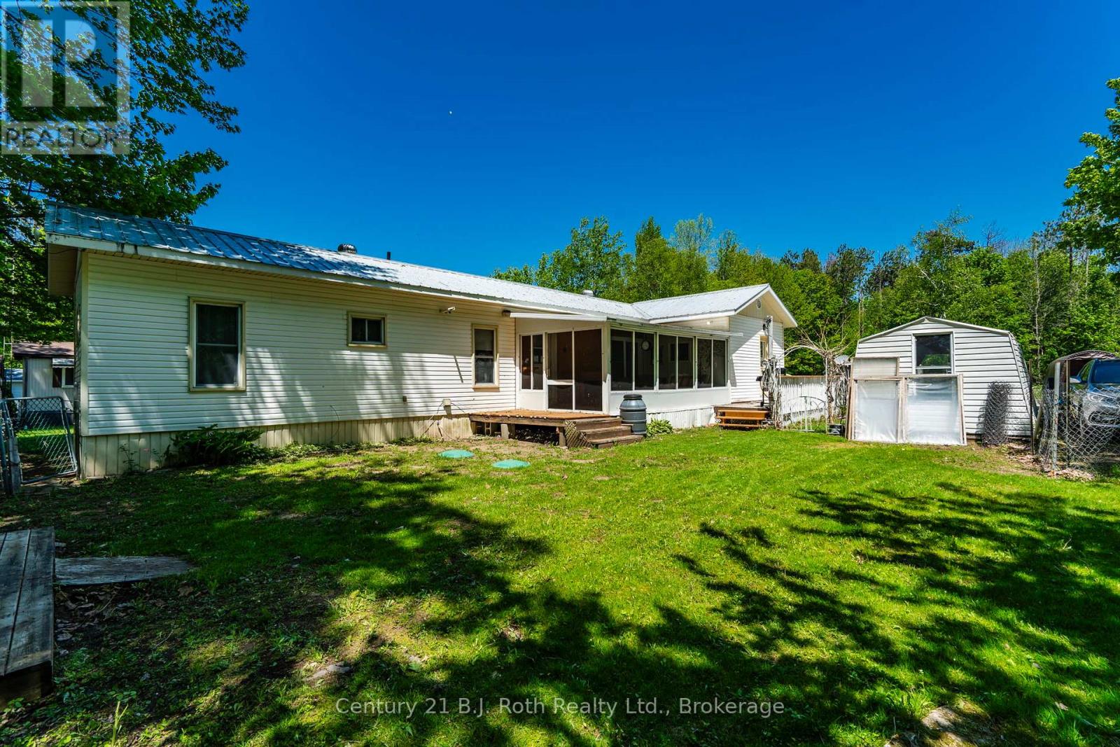 #51 5263 ELLIOTT SIDE ROAD - 49