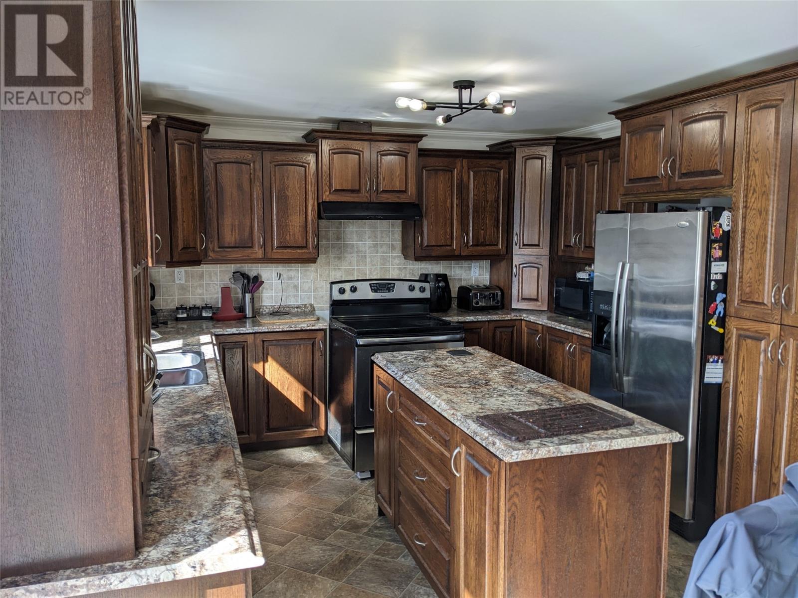 12 Forest Road - 11