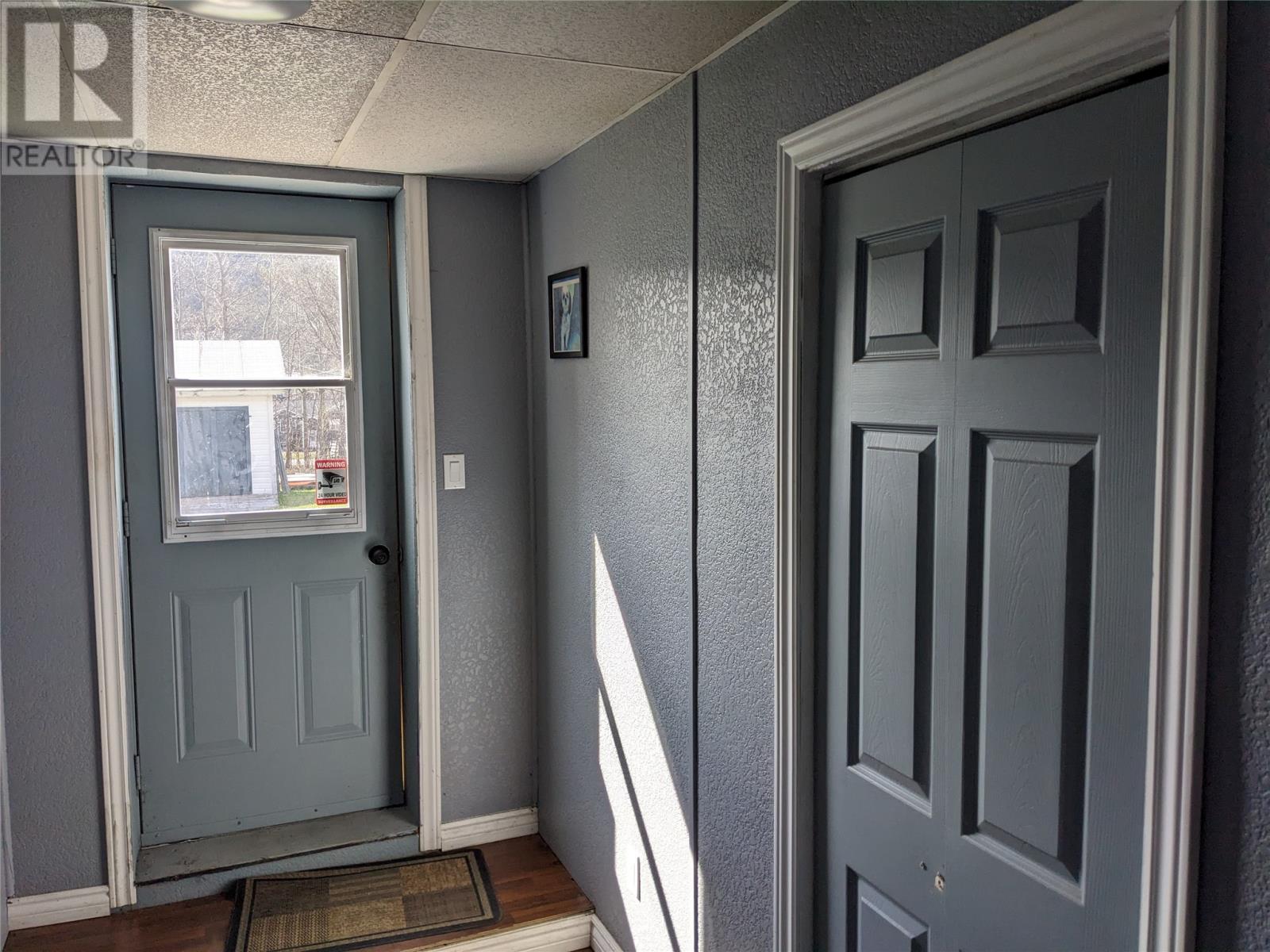 12 Forest Road - 28