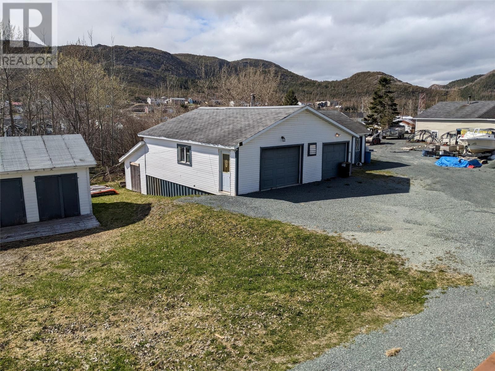 12 Forest Road - 47
