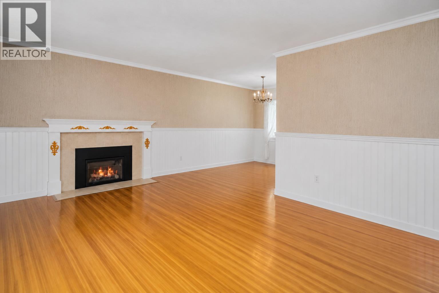 House in Richmond - Image 3