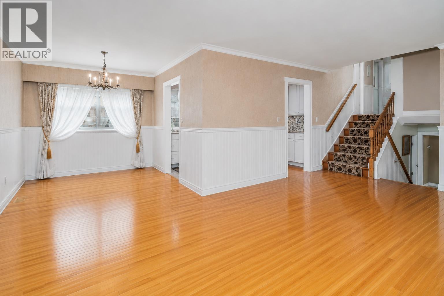 House in Richmond - Image 2