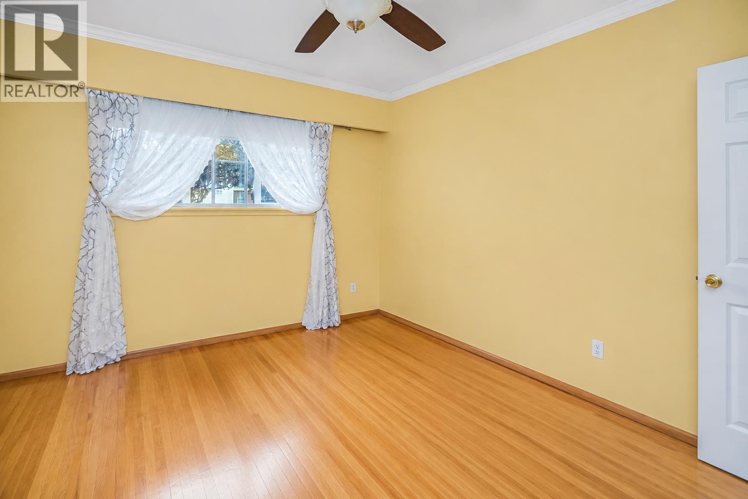 House in Richmond - Image 10