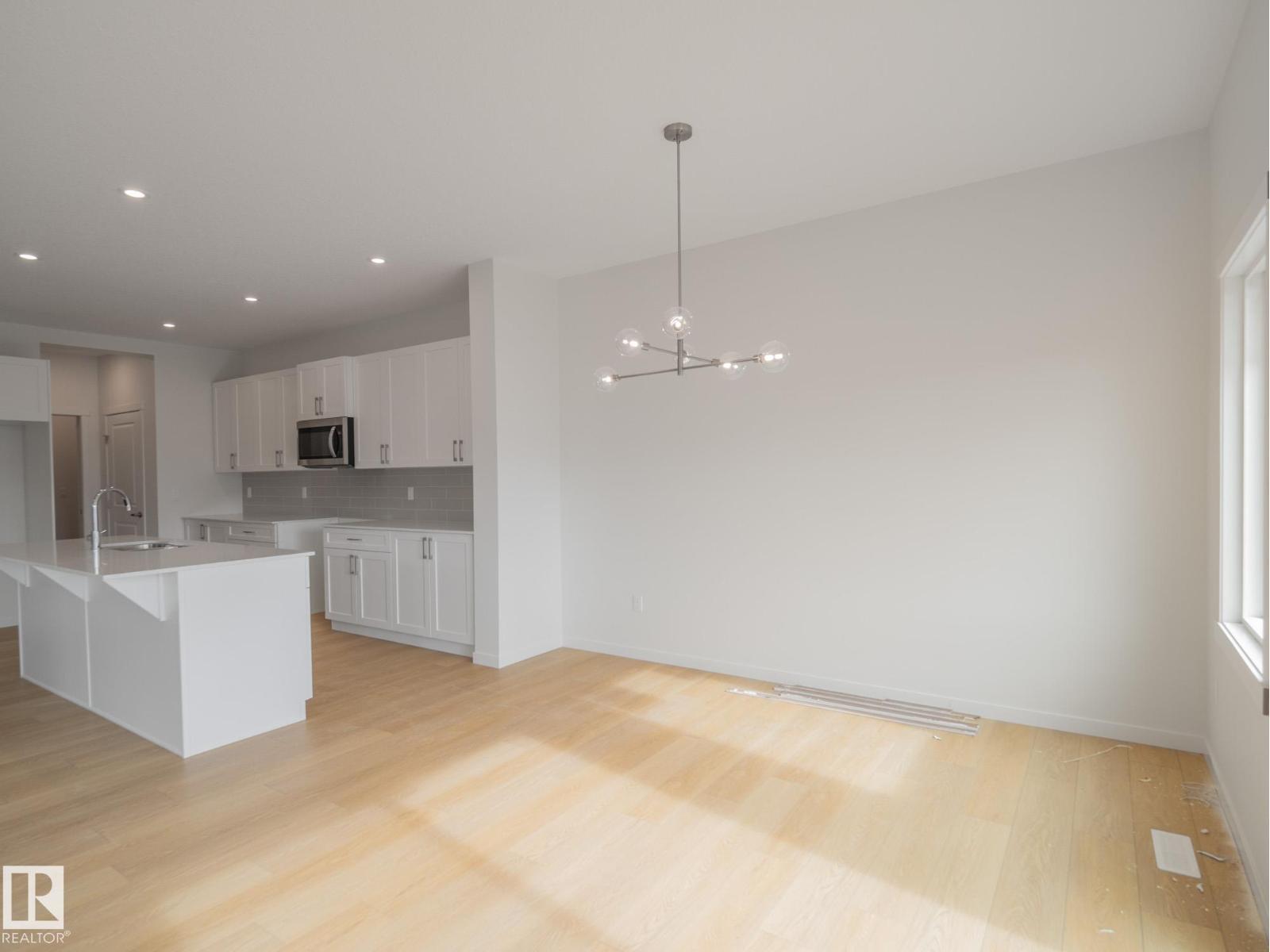 2503 211 ST NW — photo 17